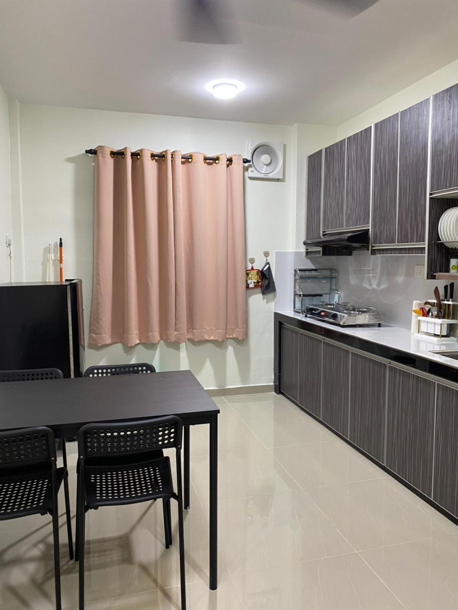 Igo Homestay Subang Airport Шах-Алам Экстерьер фото